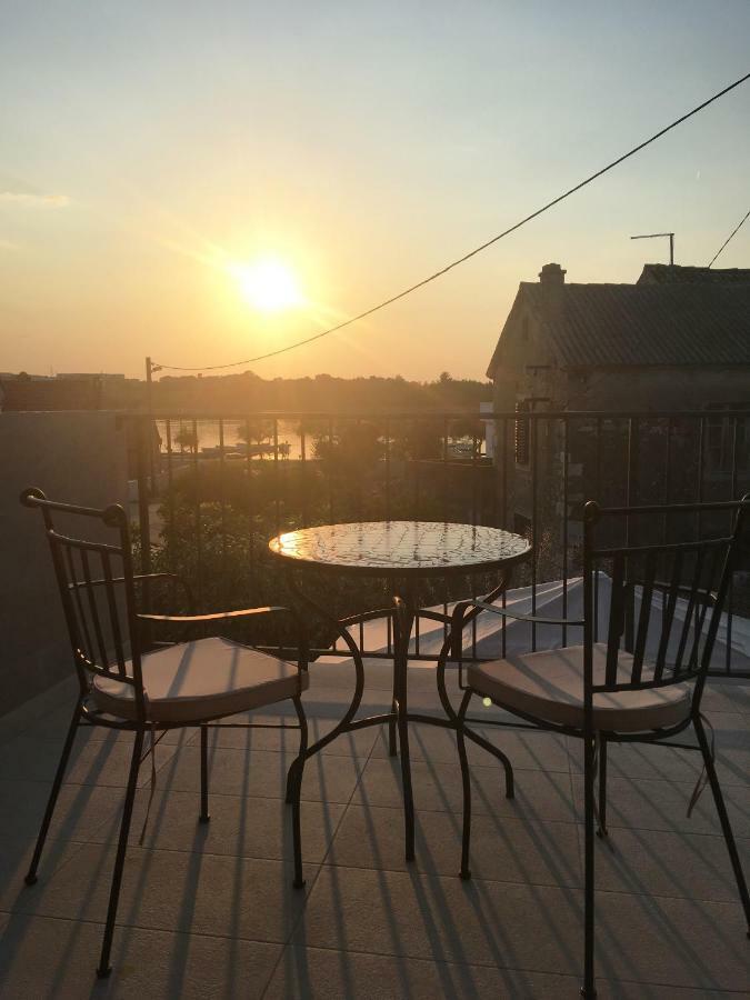 Summer House Mulac นิน ภายนอก รูปภาพ